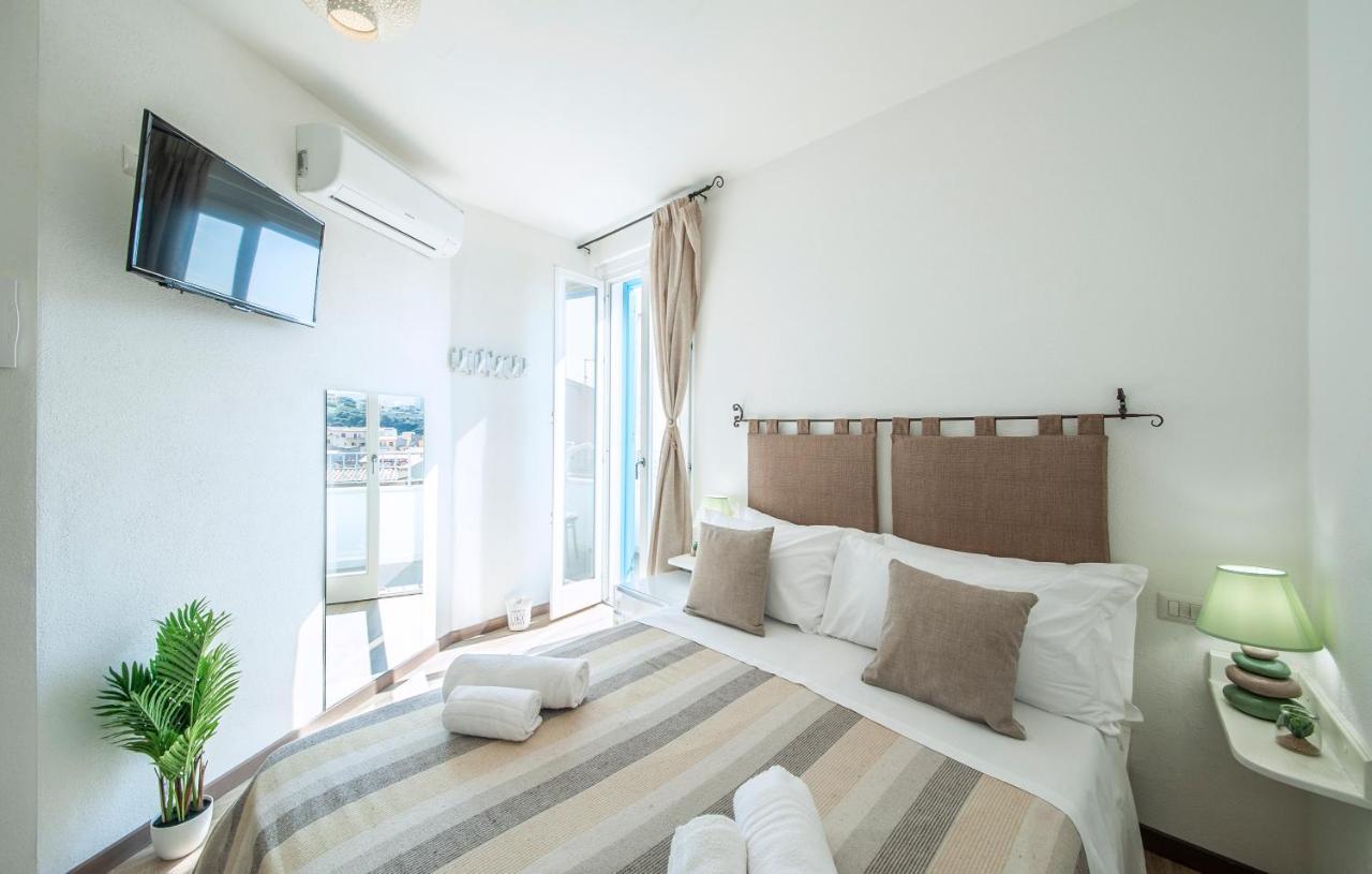 Rocca Doria Hotel Castelsardo Exterior photo